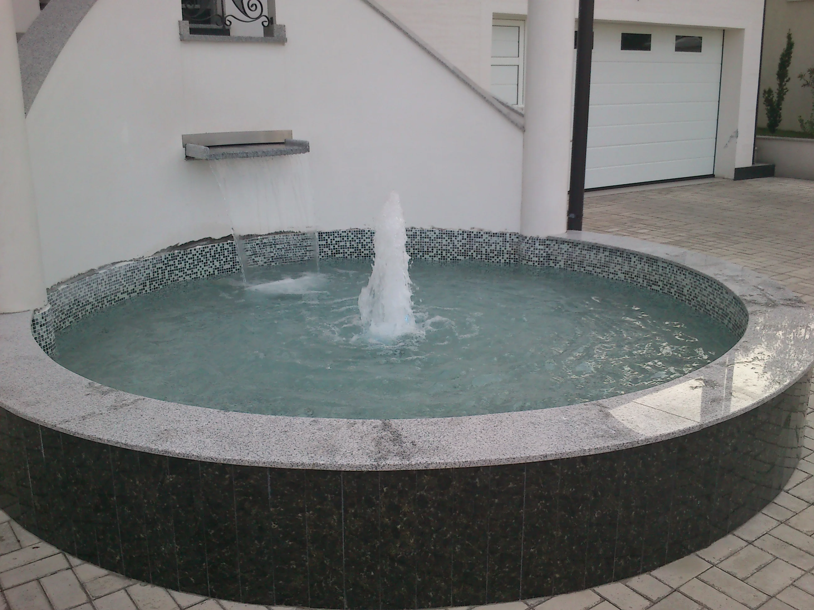Moderna Fontana 19 — image 1